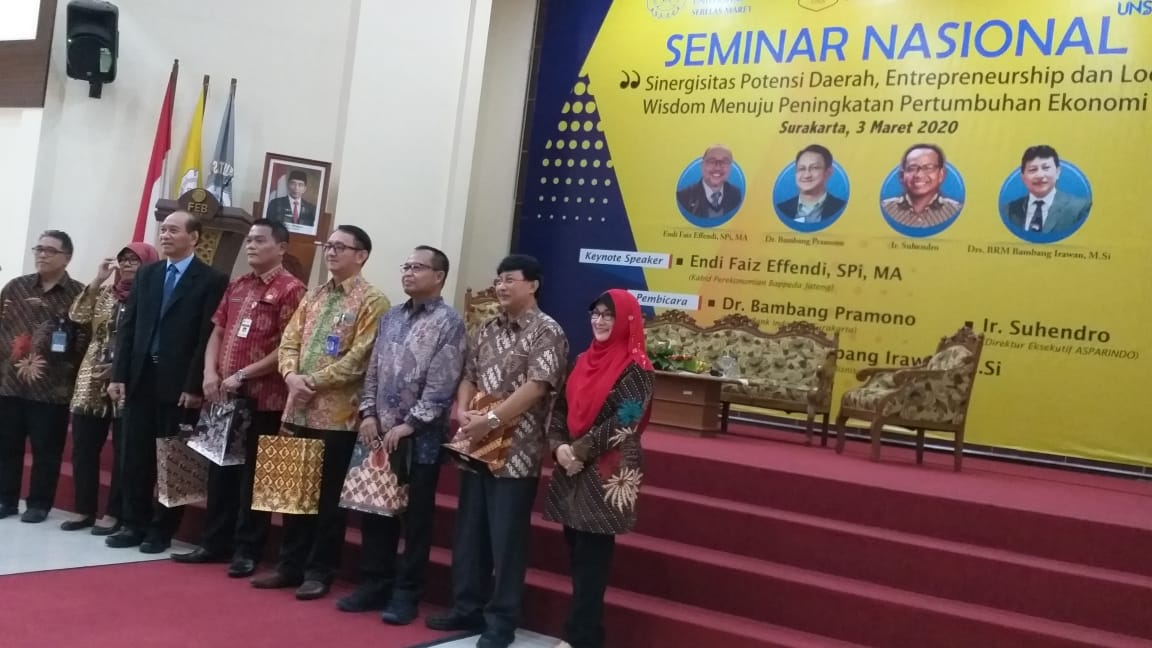 Seminar Nasional Universitas Sebelas Maret Kota Surakarta